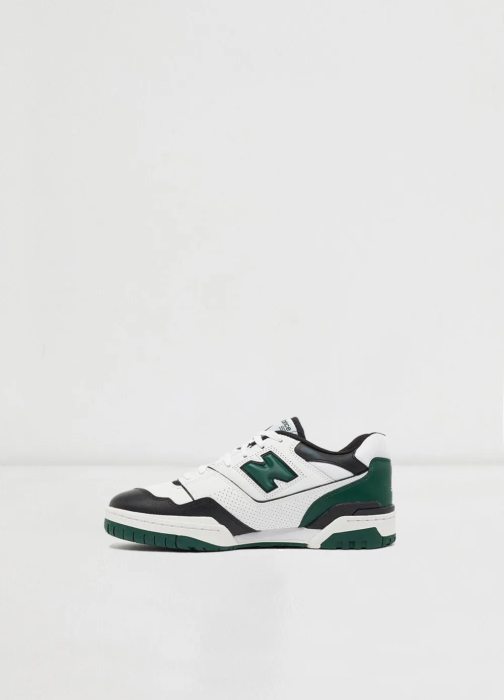 550 Sneakers