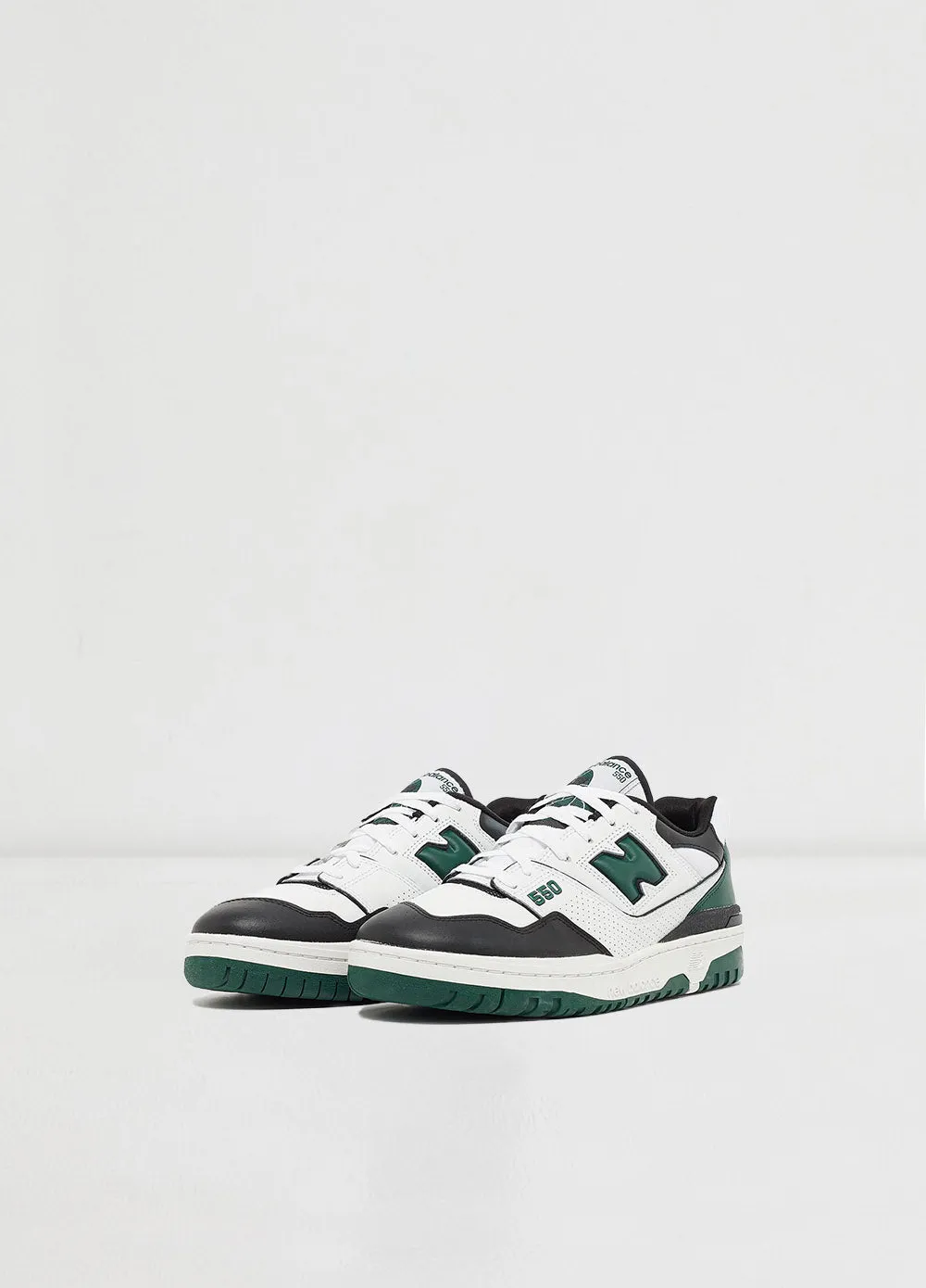 550 Sneakers