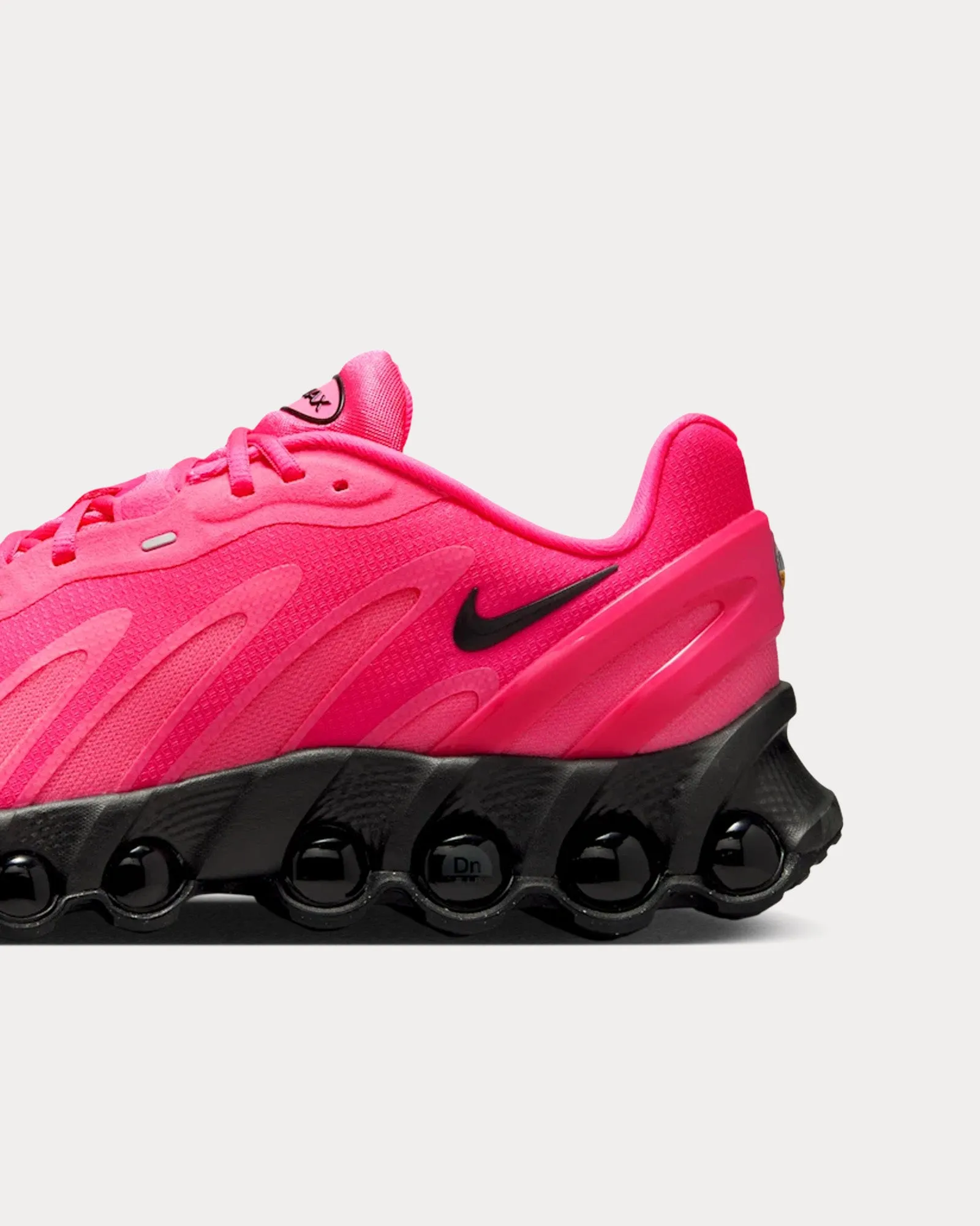 Air Max Dn8 Hyper Pink Low Top Sneakers