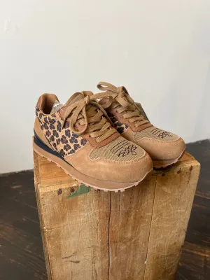 Cheetah Tennis shoe