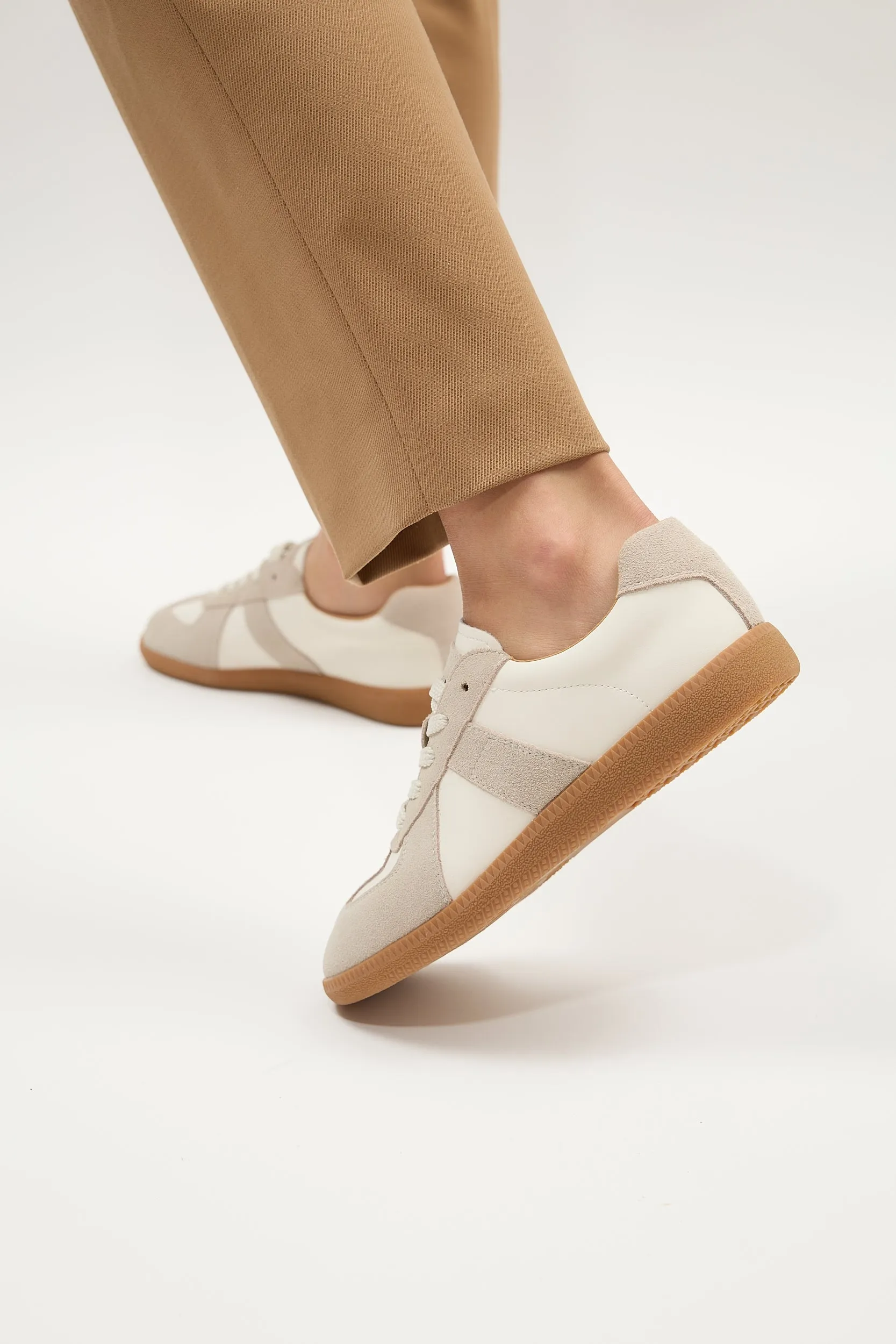 Delta Beige