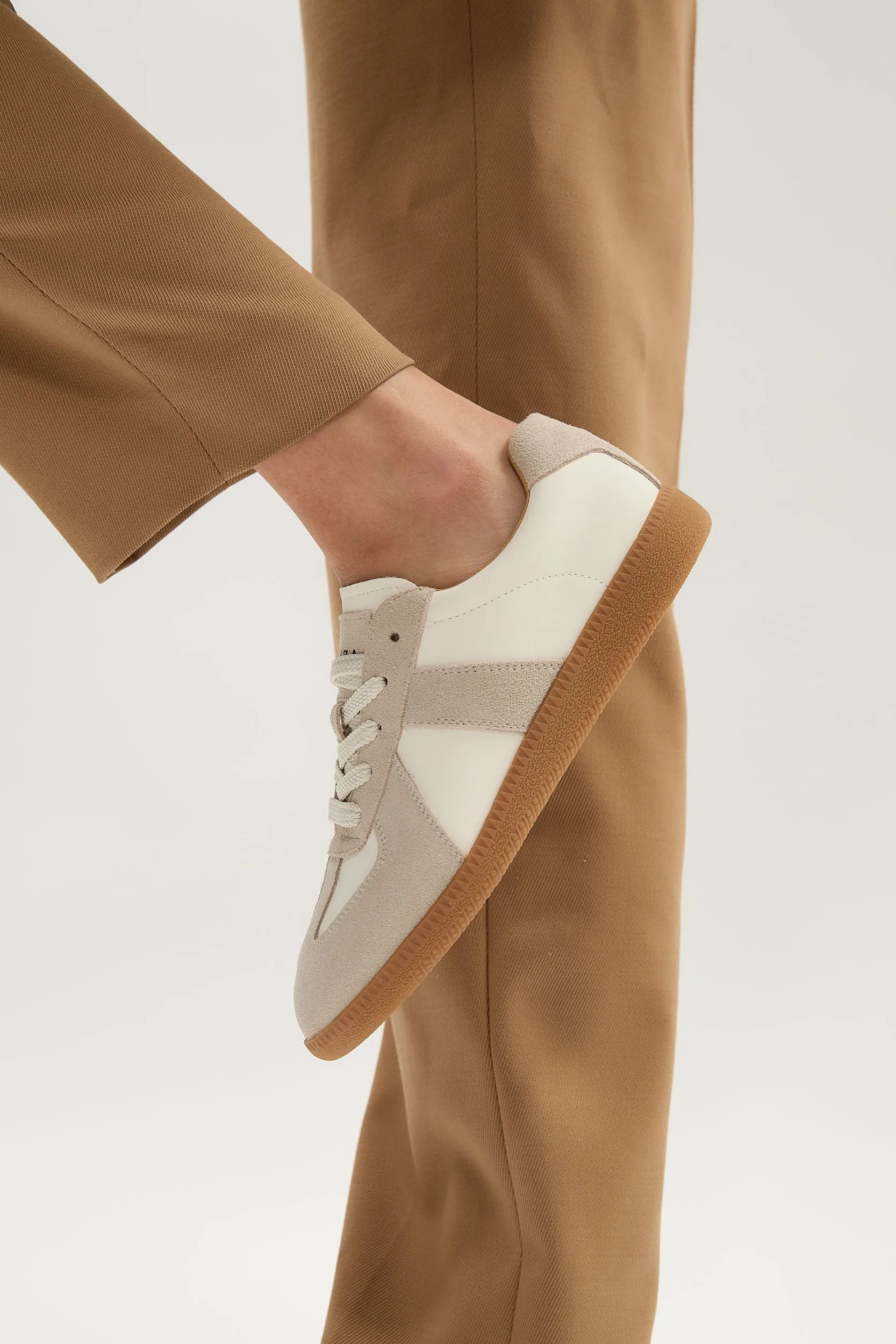 Delta Beige