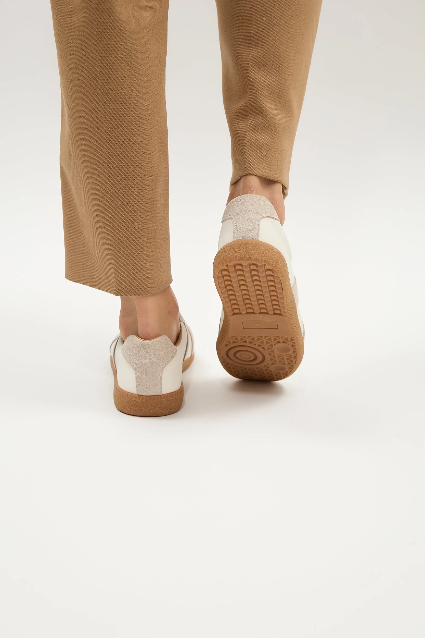 Delta Beige