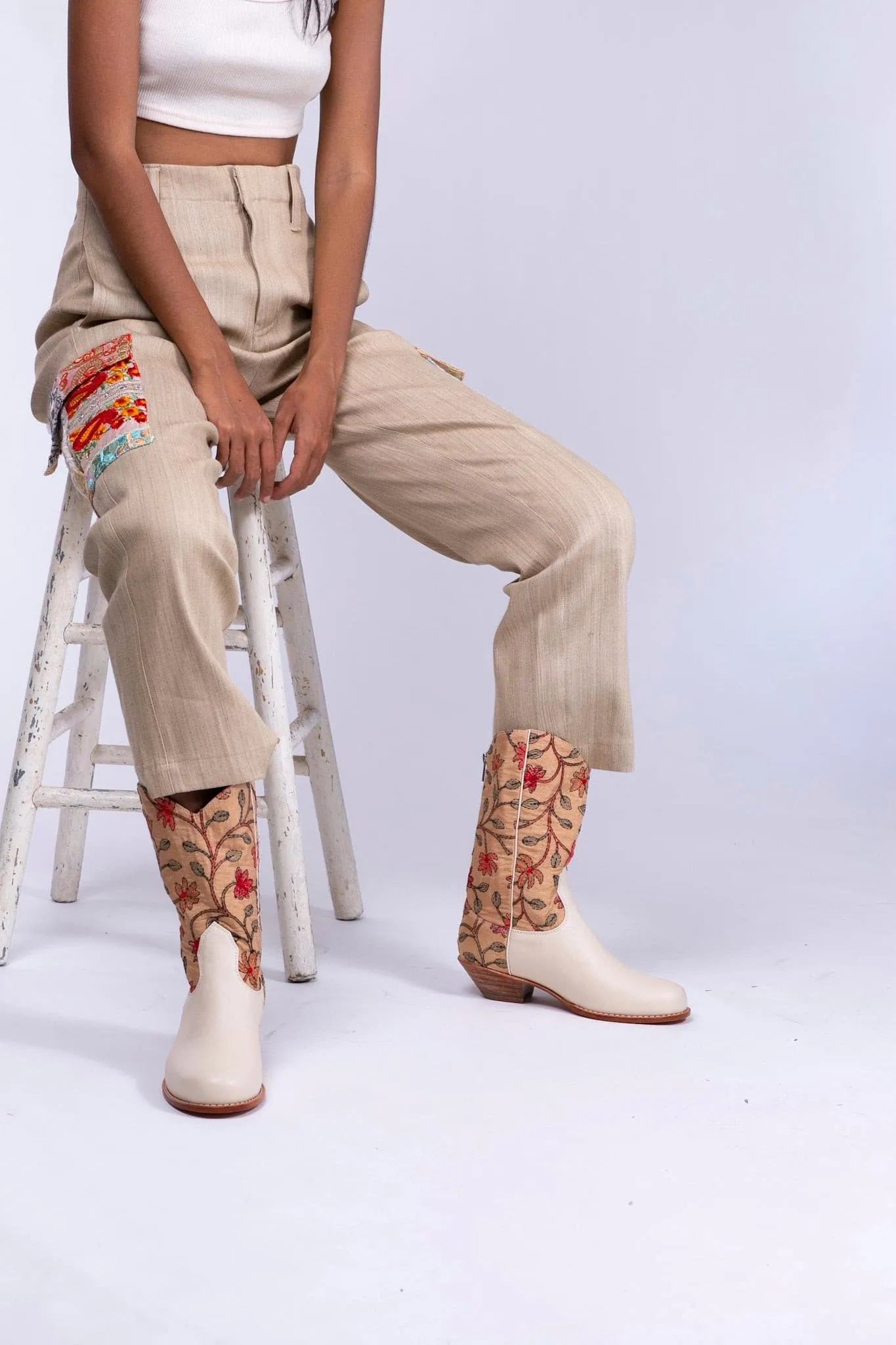EMBROIDERED ROUND BOOTS PERRY