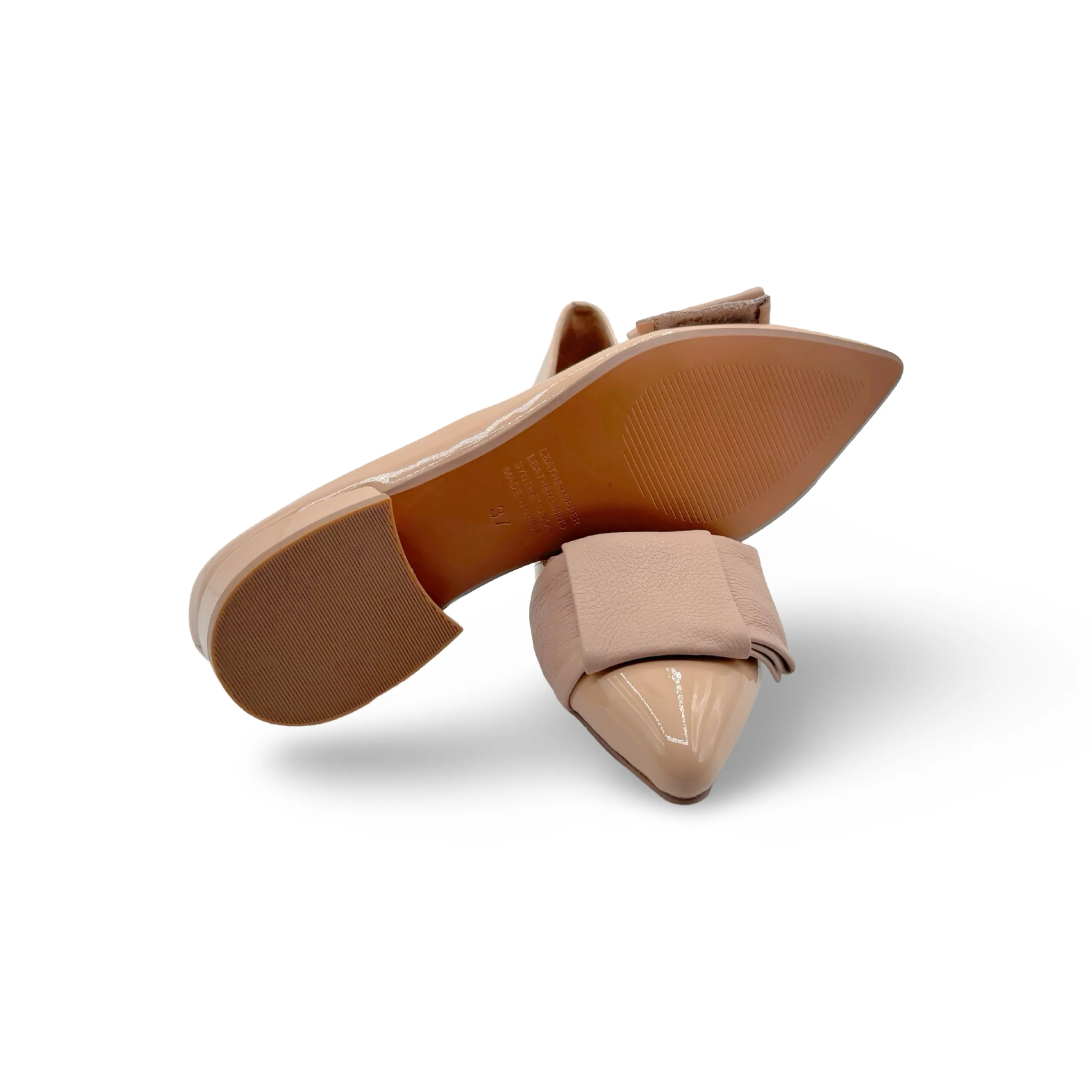 Etah Nude Flat