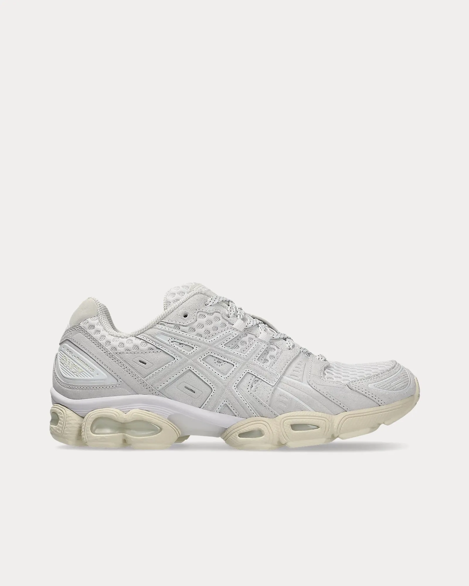 Gel-Nimbus 9 'The Professional' White / Cream Low Top Sneakers