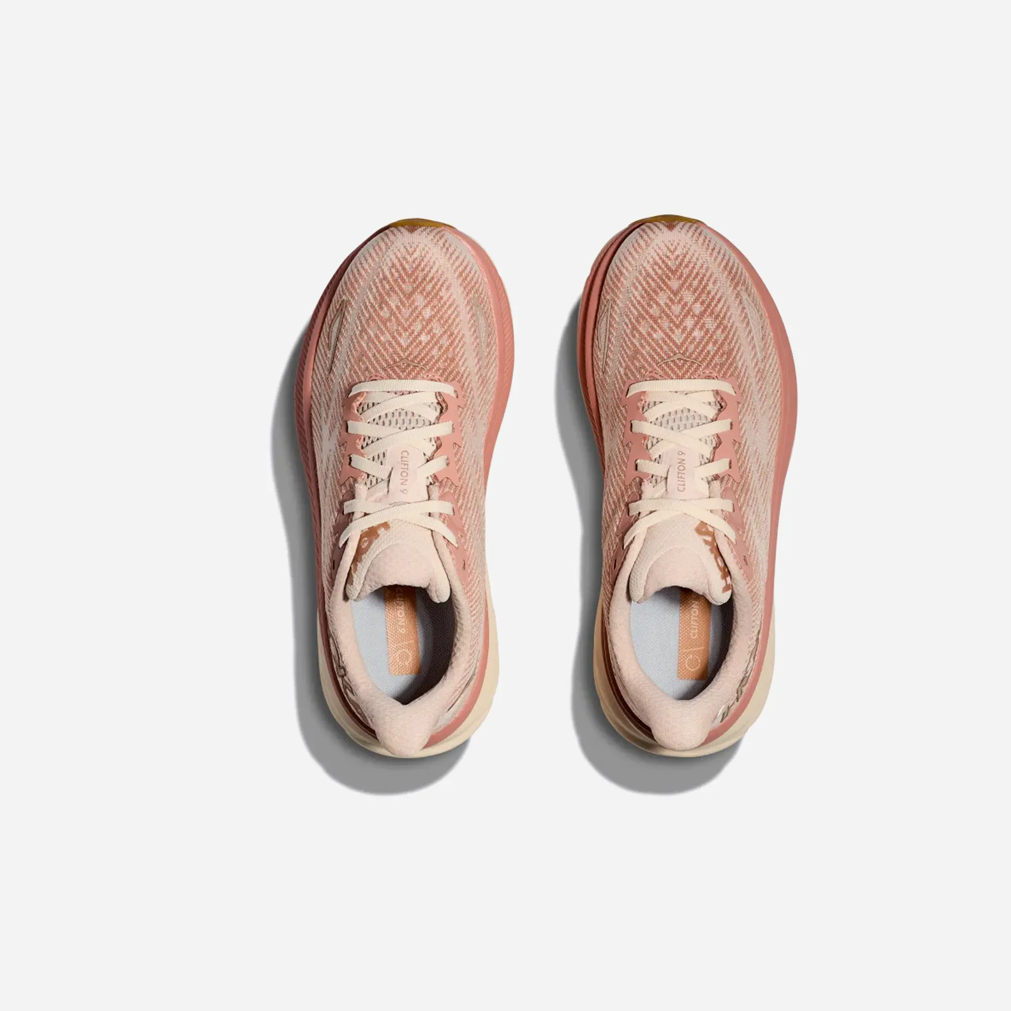 Hoka Clifton 9 sandstone cream WMNS