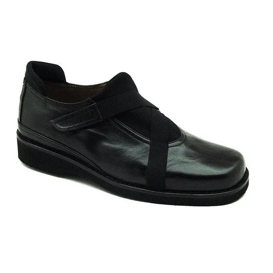 TR6713 - Black