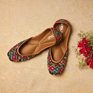 Women Black Embellished Ethnic Mojaris Flats